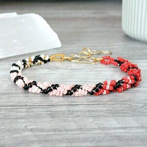 Gradient Spiral Beaded Bracelet, Red Pink White & Black, Adjustable 7 - 9"